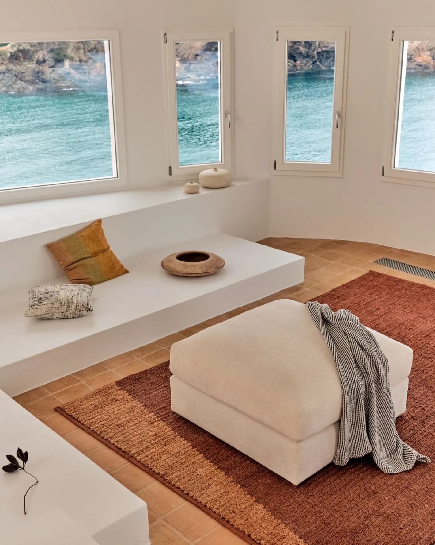 Online Kave Home Alea Hocker Ecru
