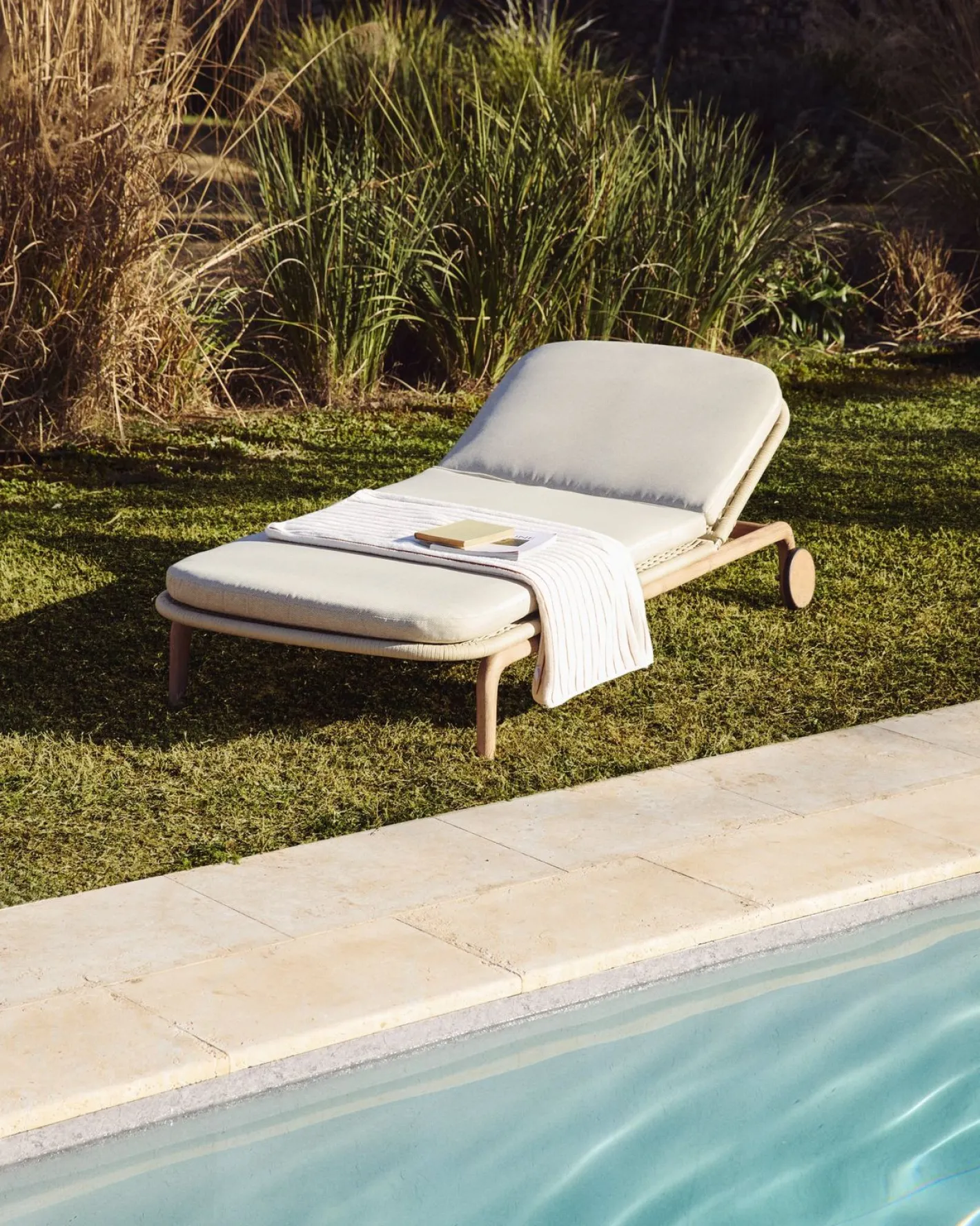 Sale Kave Home Alipa Outdoor Ligstoel Ecru