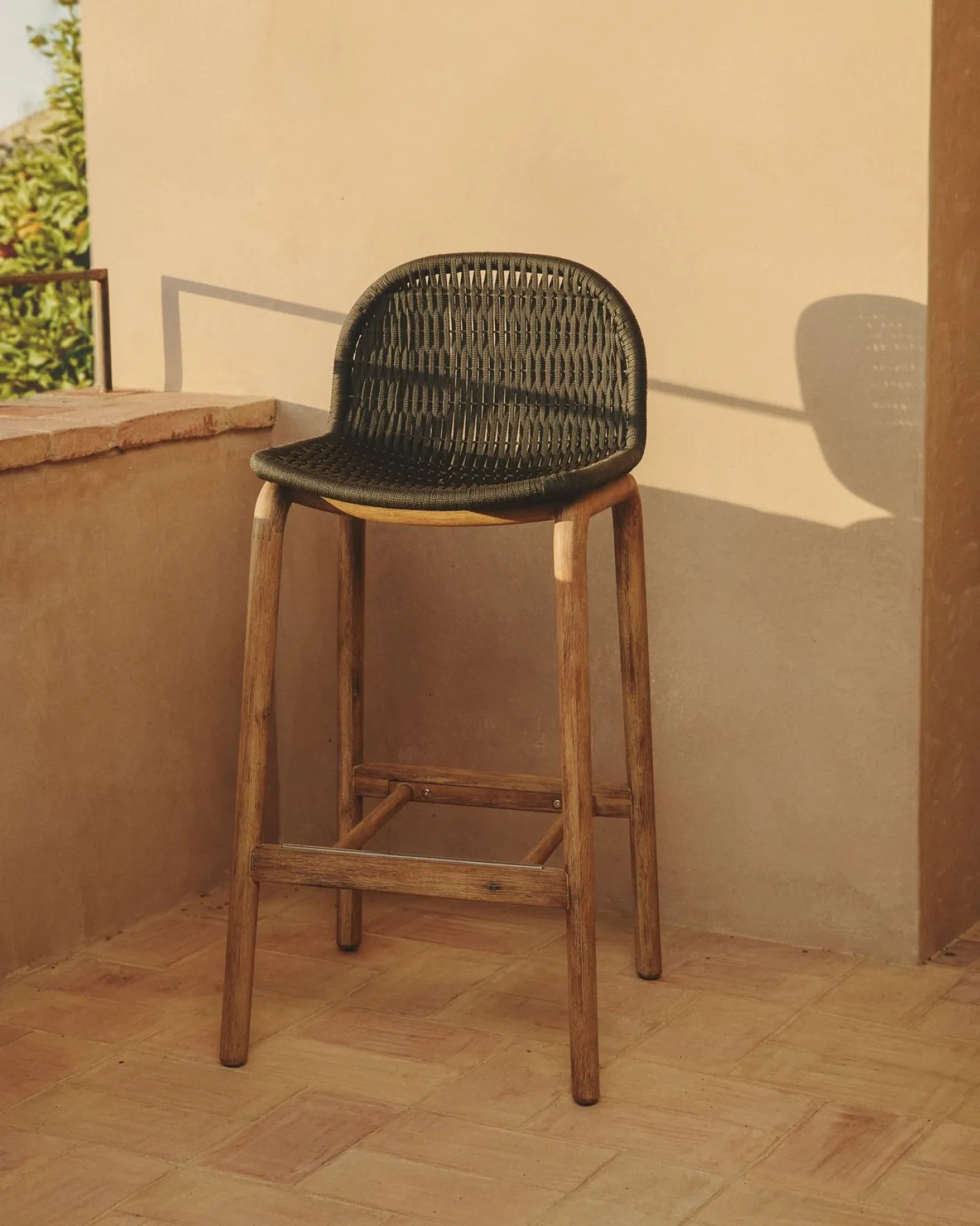 Outlet Kave Home Alipa Tuin Barkruk Antraciet