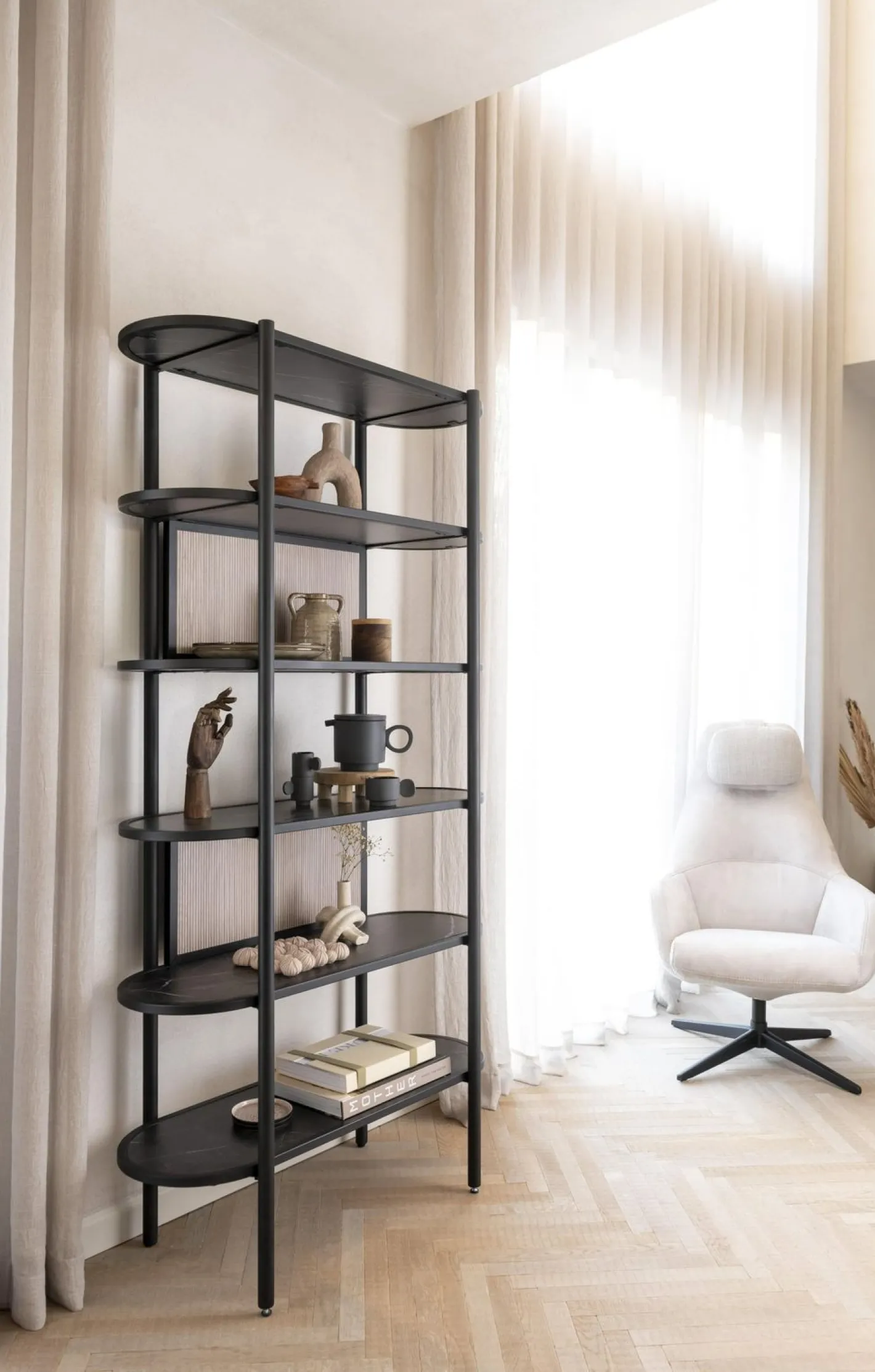 XOOON Aramon Boekenkast Zwart, Naturel