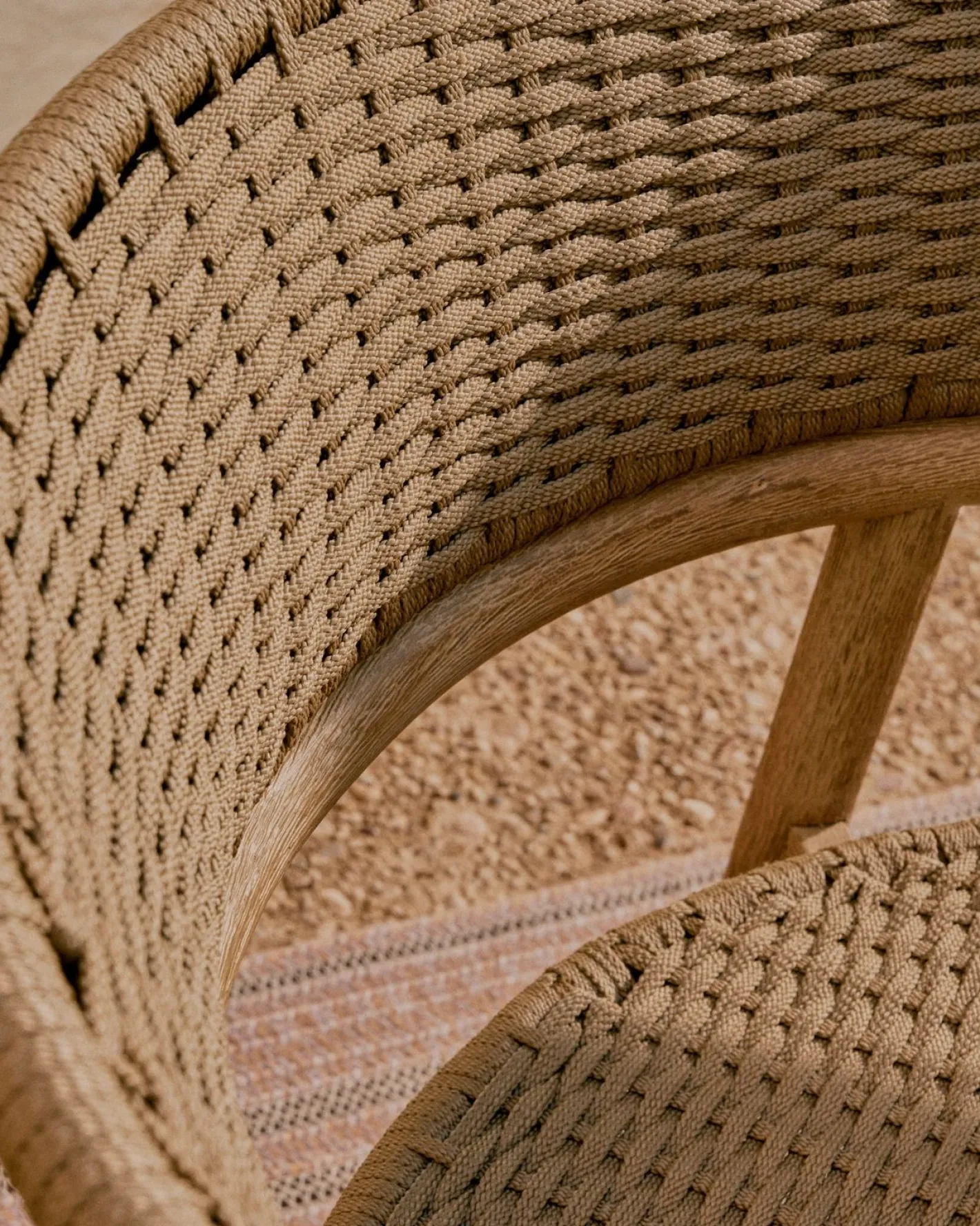 Outlet Kave Home Arinella Tuinbank Beige, Naturel