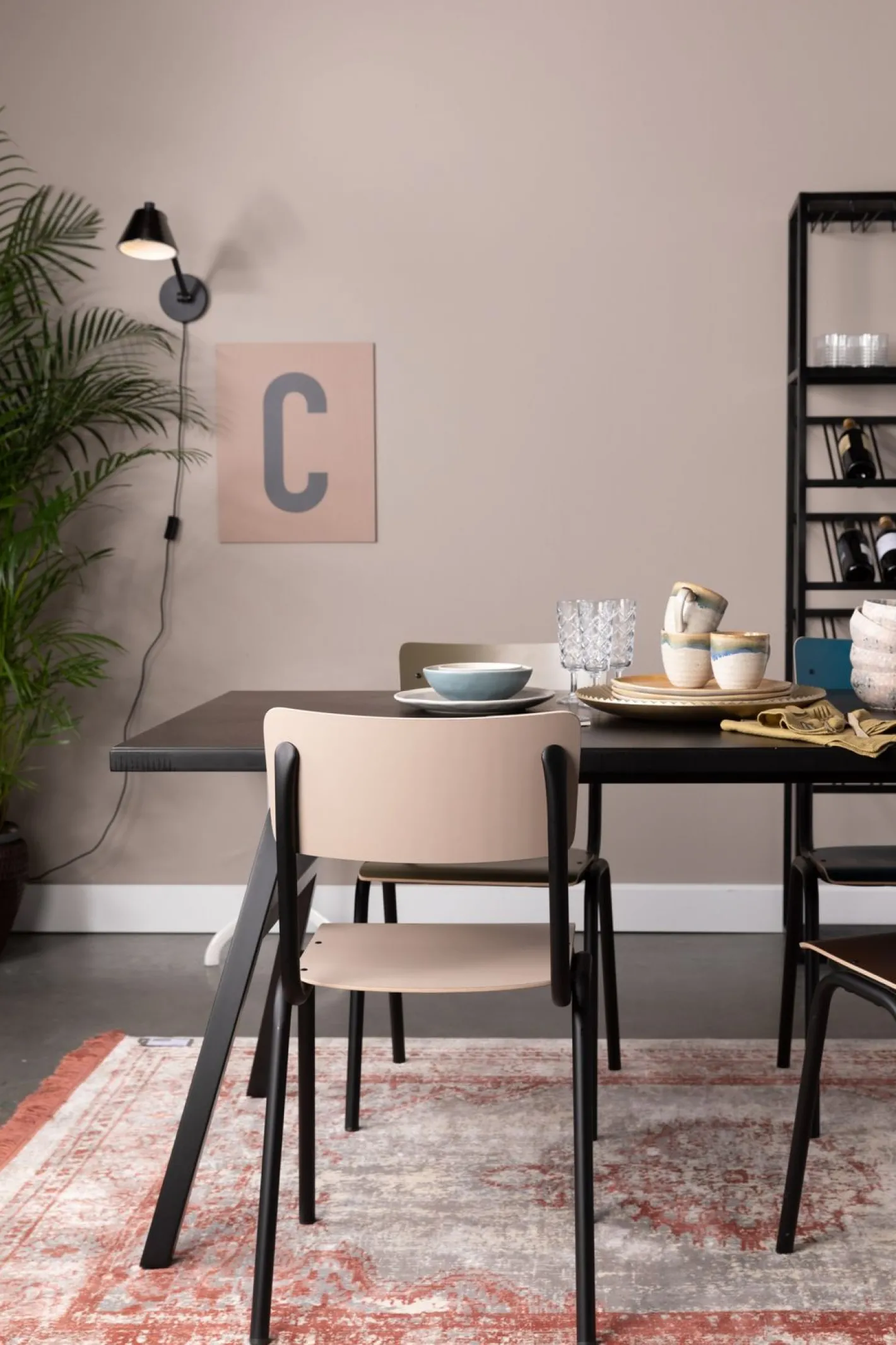 New Zuiver Back to School (set van 4) Eetkamerstoel Matte Beige