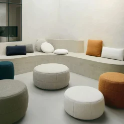 Design on Stock Barrell Poef Beige