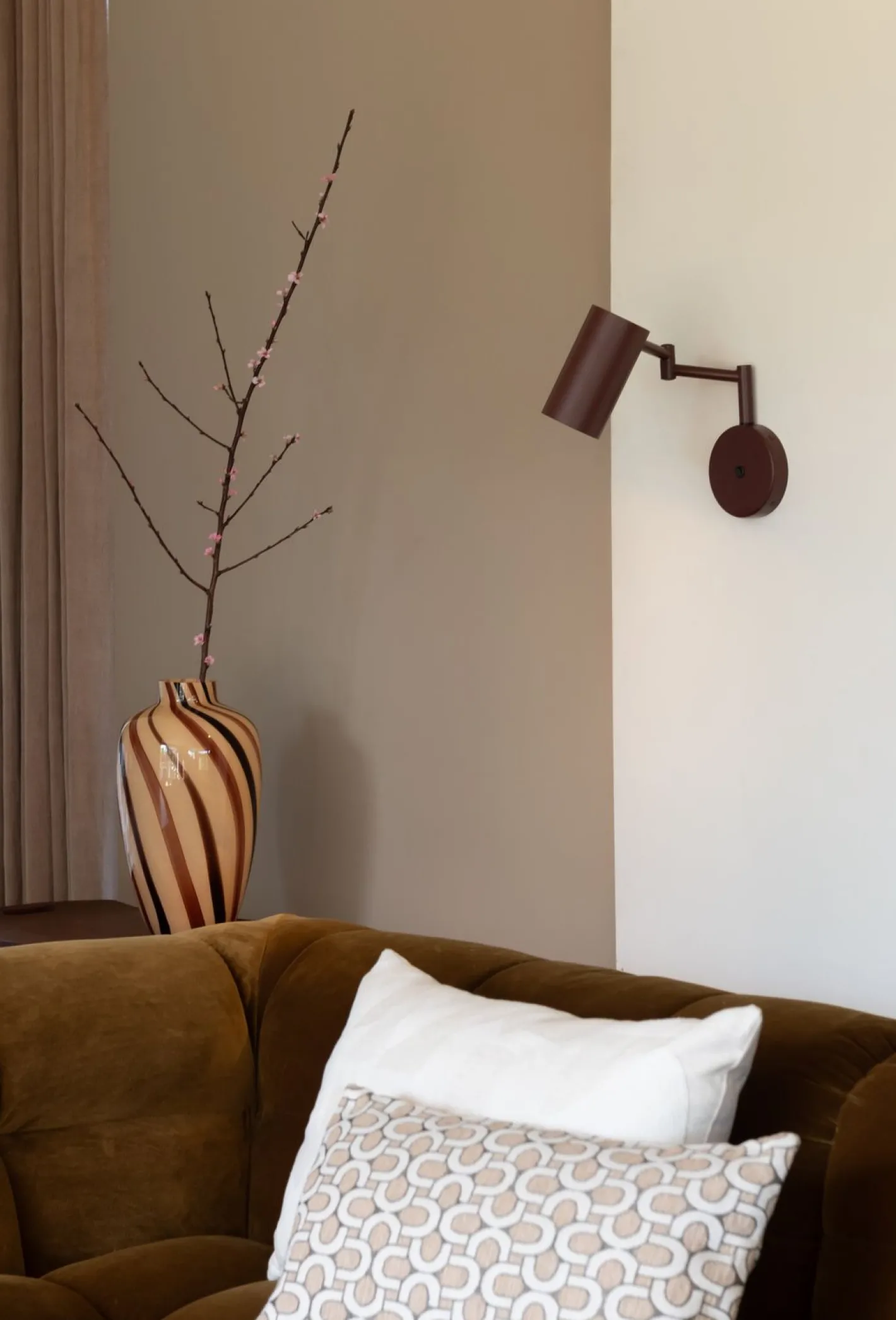 Hot It's about RoMi Bilbao Wandlamp Burgundy