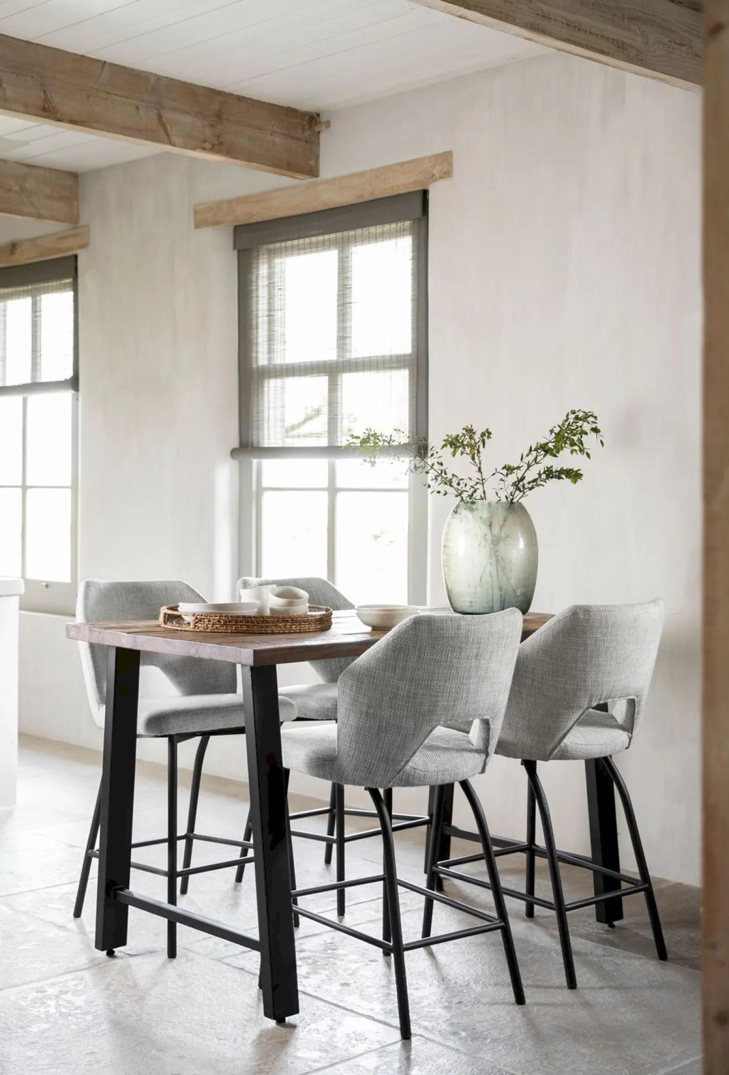 New MUST Living Bloom Barkruk Polaris Light Grey