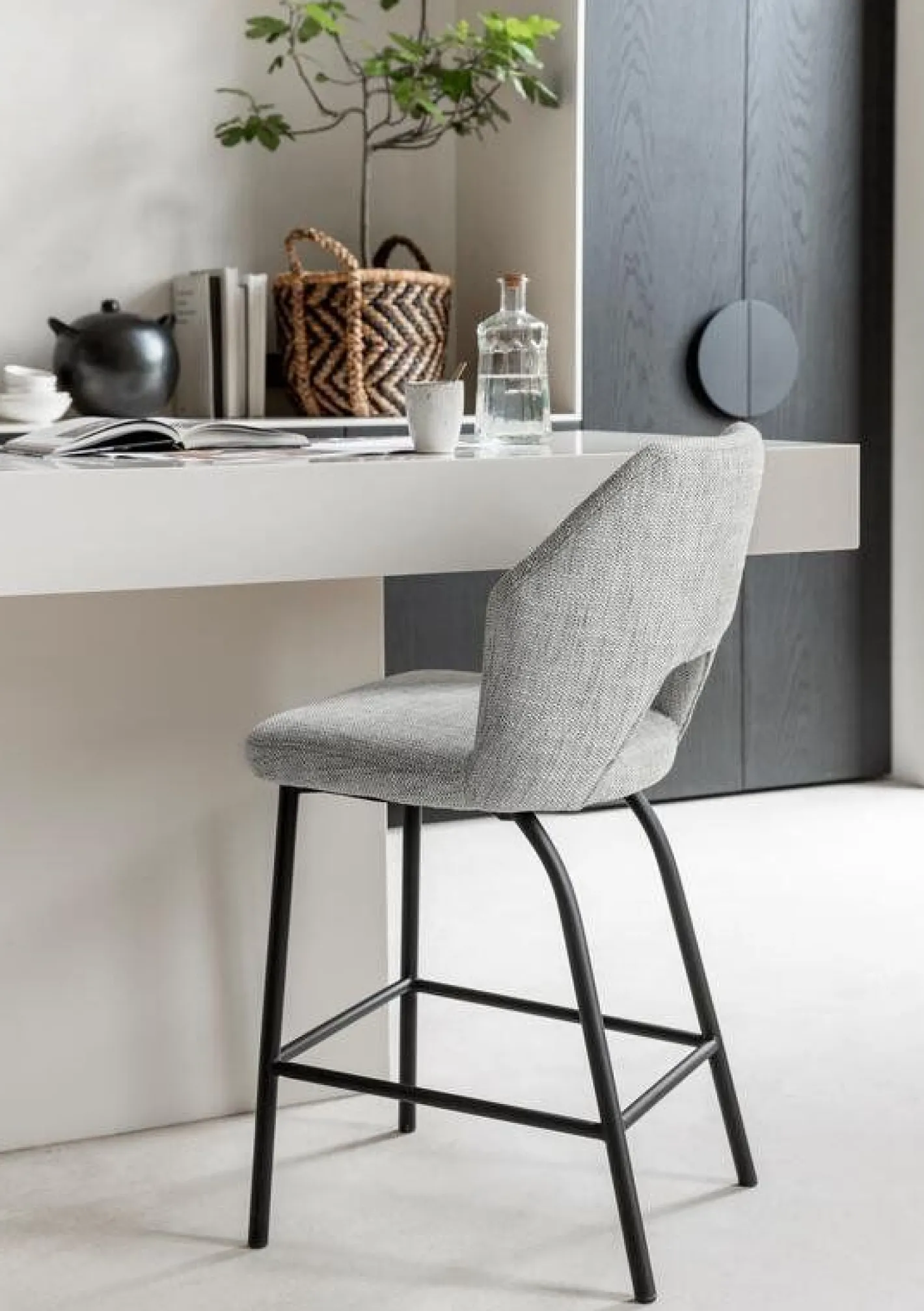 New MUST Living Bloom Barkruk Polaris Light Grey