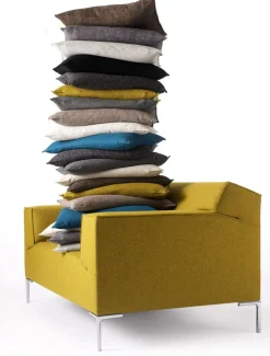 Design on Stock Bloq Loveseat
