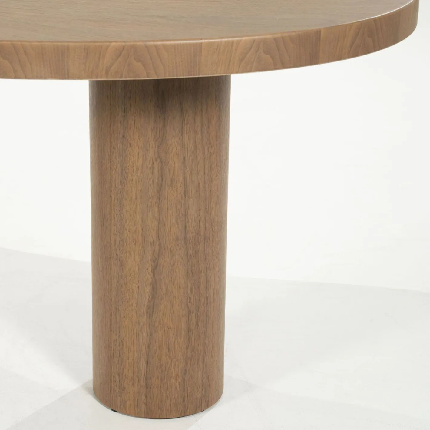 New Eleonora Bobbie Eettafel Lichtbruin
