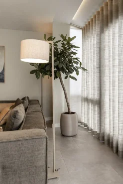 Sale It's about RoMi Boston M Vloerlamp Sand, Light Linen