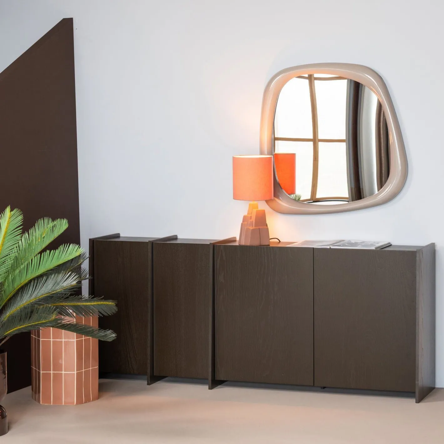 New WOOOD Brock Dressoir Bruin
