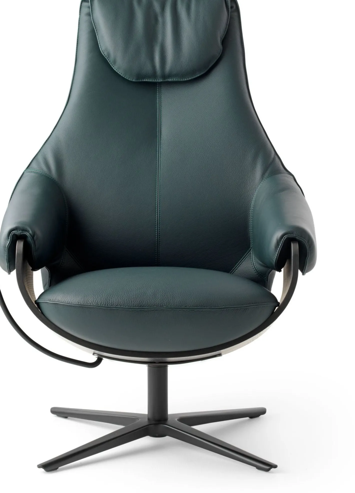 Clearance Leolux Cream Plus Fauteuil Cream, Walnut