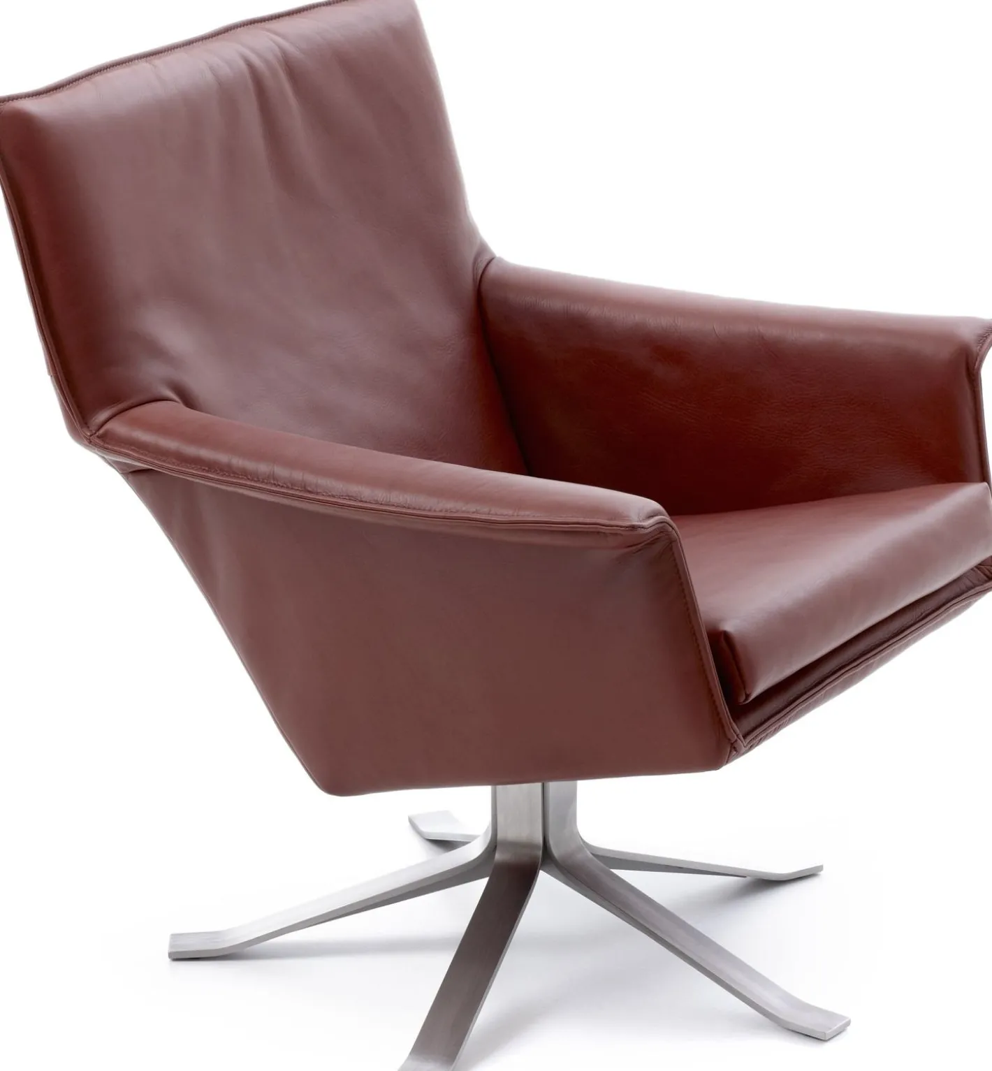 New Design on Stock Djenne Draaifauteuil