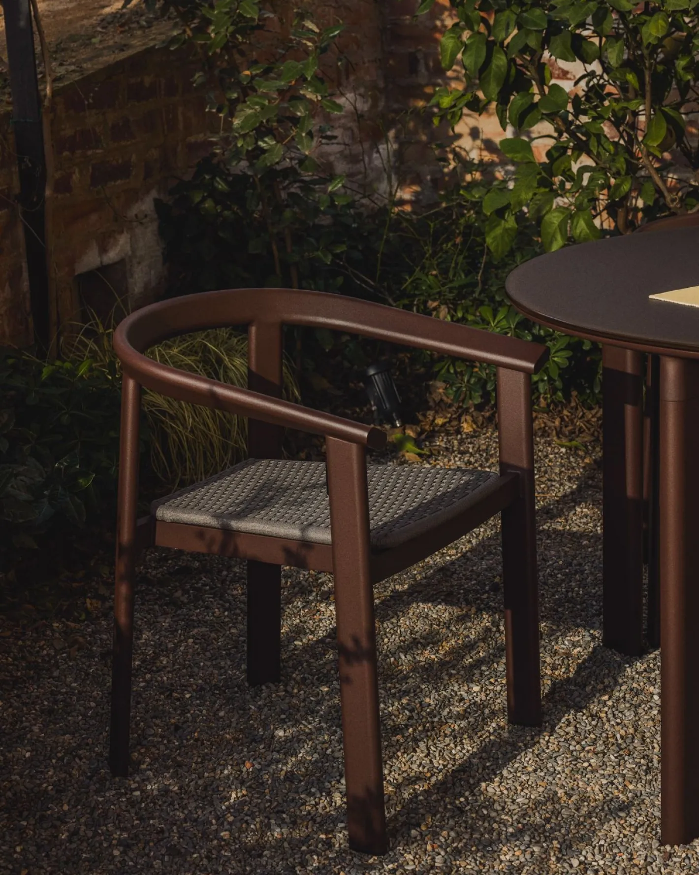 Online Kave Home Erice Tuinstoel Bruin