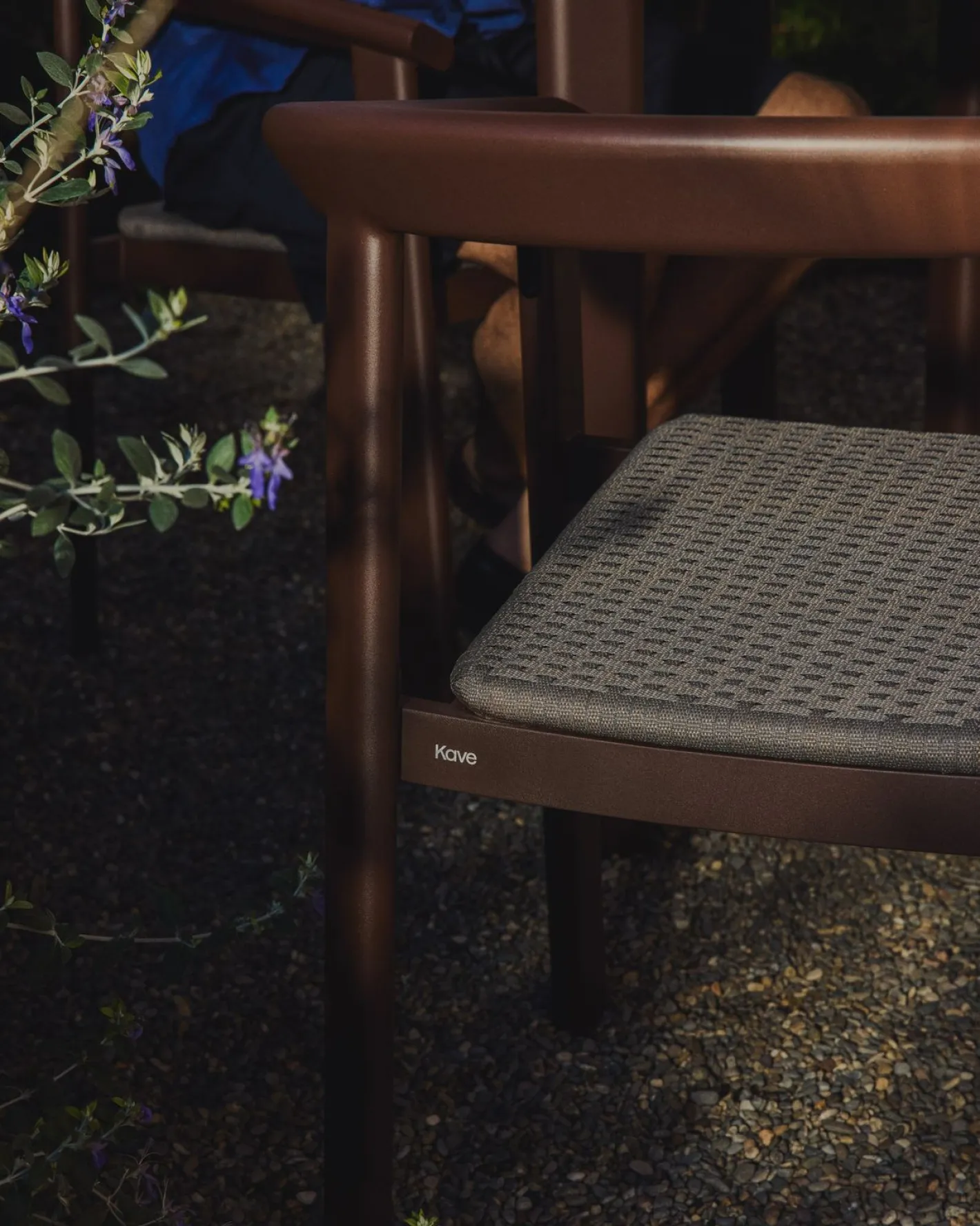 Online Kave Home Erice Tuinstoel Bruin
