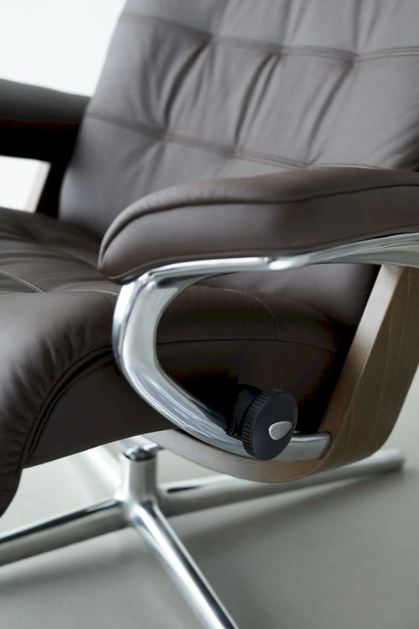 Online Stressless Erik M Relaxfauteuil + Hocker Cognac