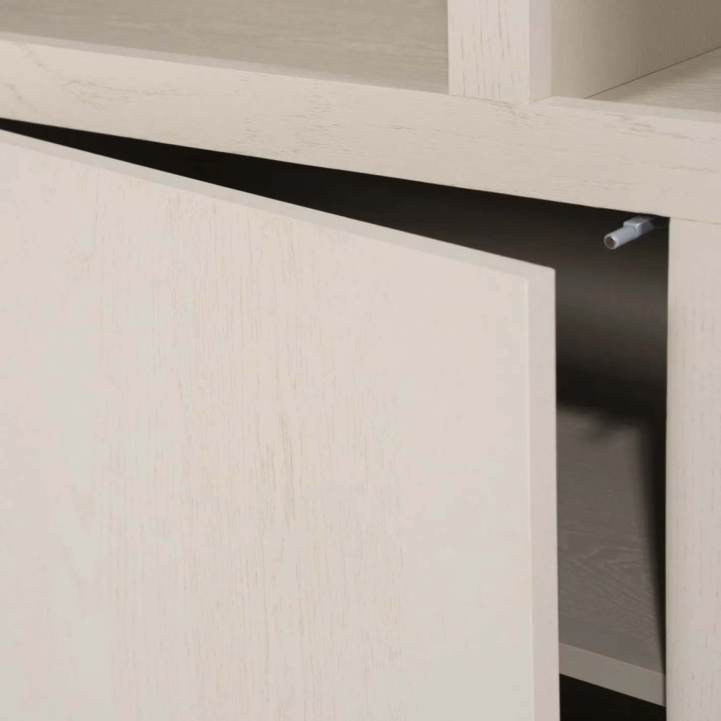 Sale Eleonora Helsinki Kabinet Taupe