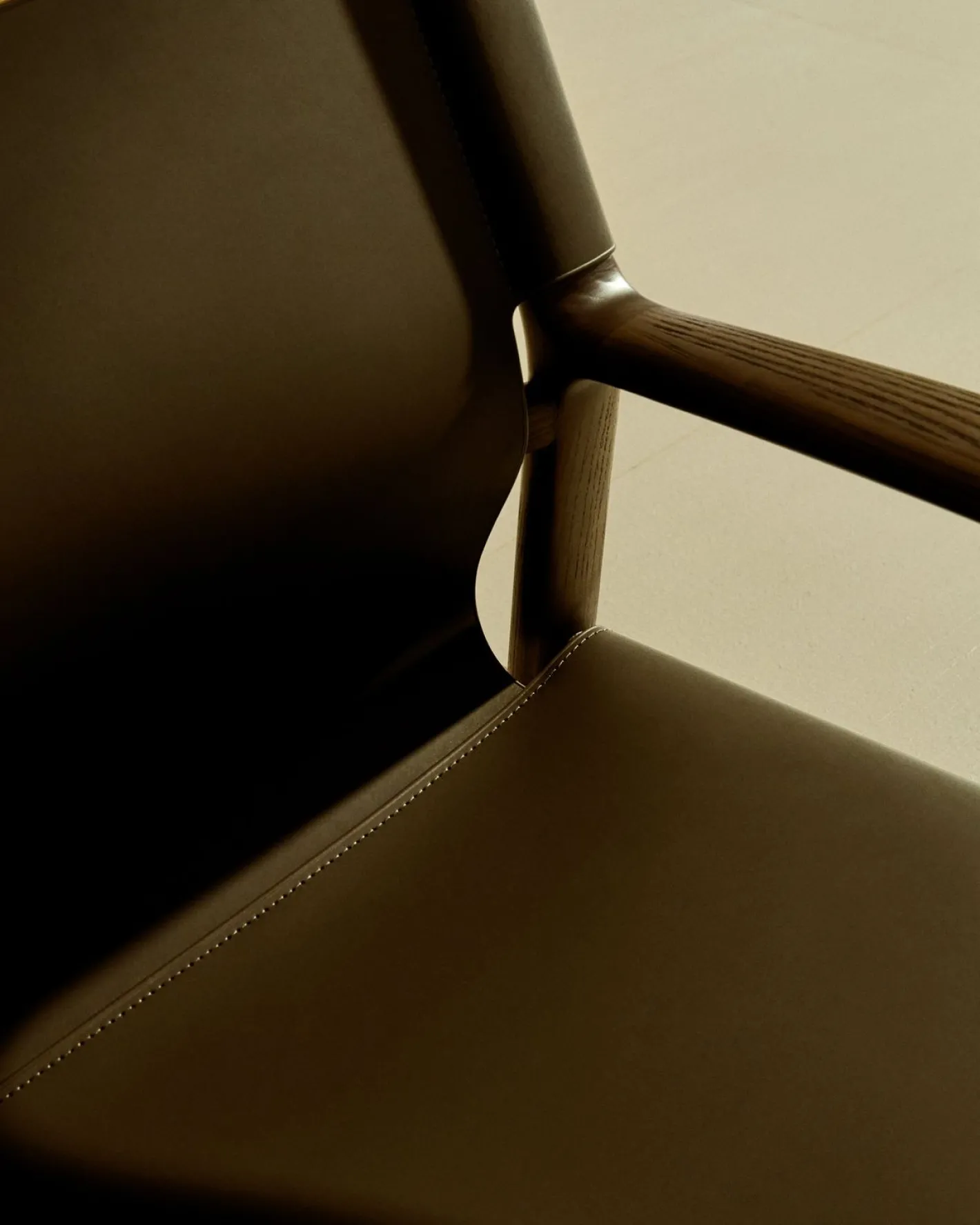 Best Kave Home Jan Fauteuil Donkerbruin