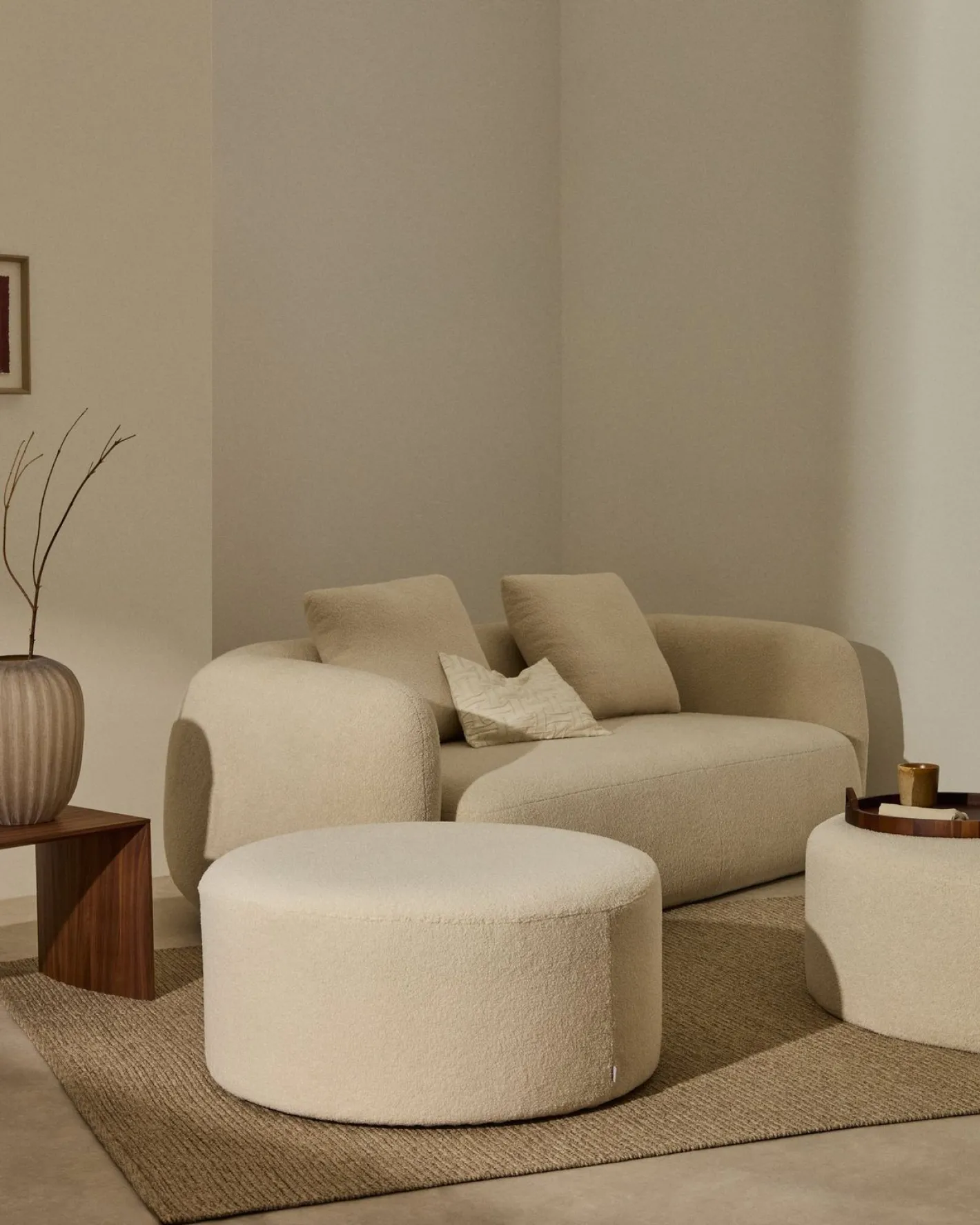 New Kave Home Kaeli Poef Ecru
