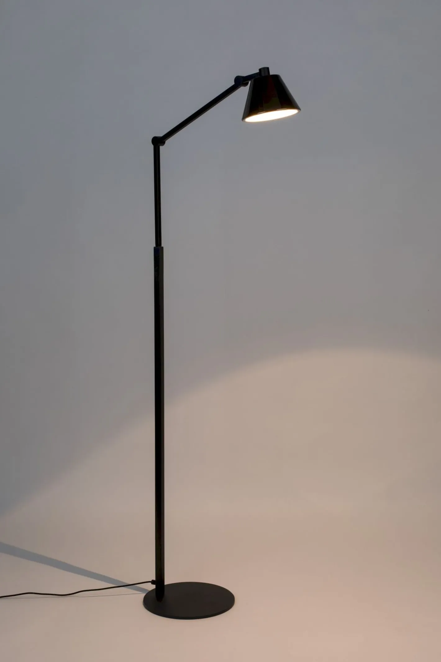 Best Zuiver Lub Vloerlamp Black