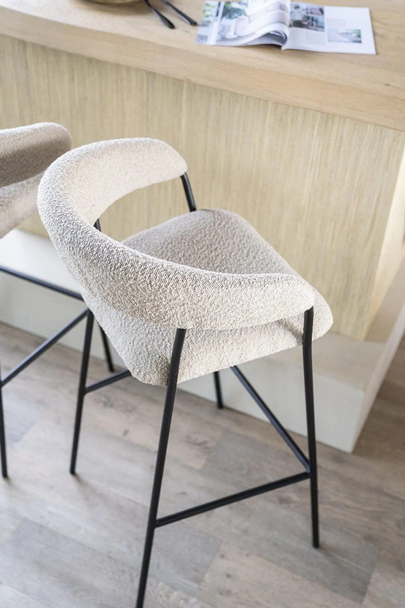 Eleonora Luka Barkruk Beige