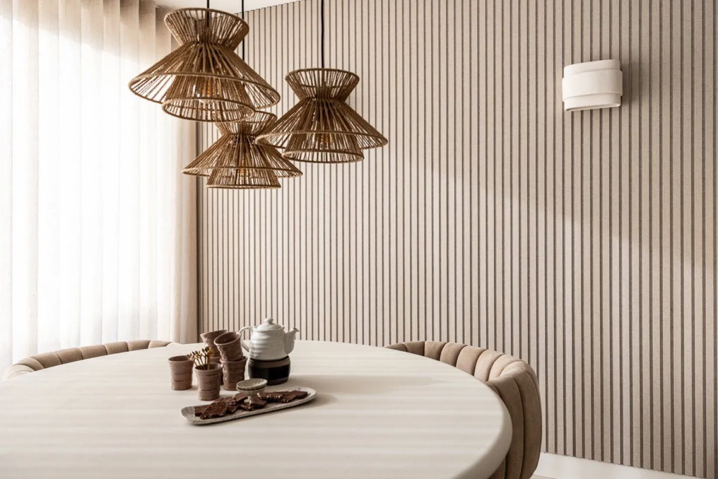 Outlet XOOON Lund Cone Rond Eettafel Stone Skin
