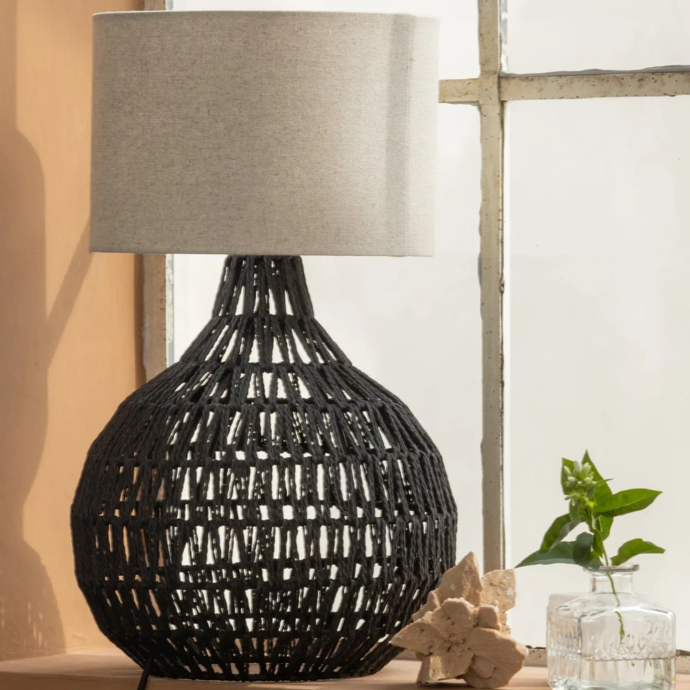 Best WOOOD Macy Tafellamp Black