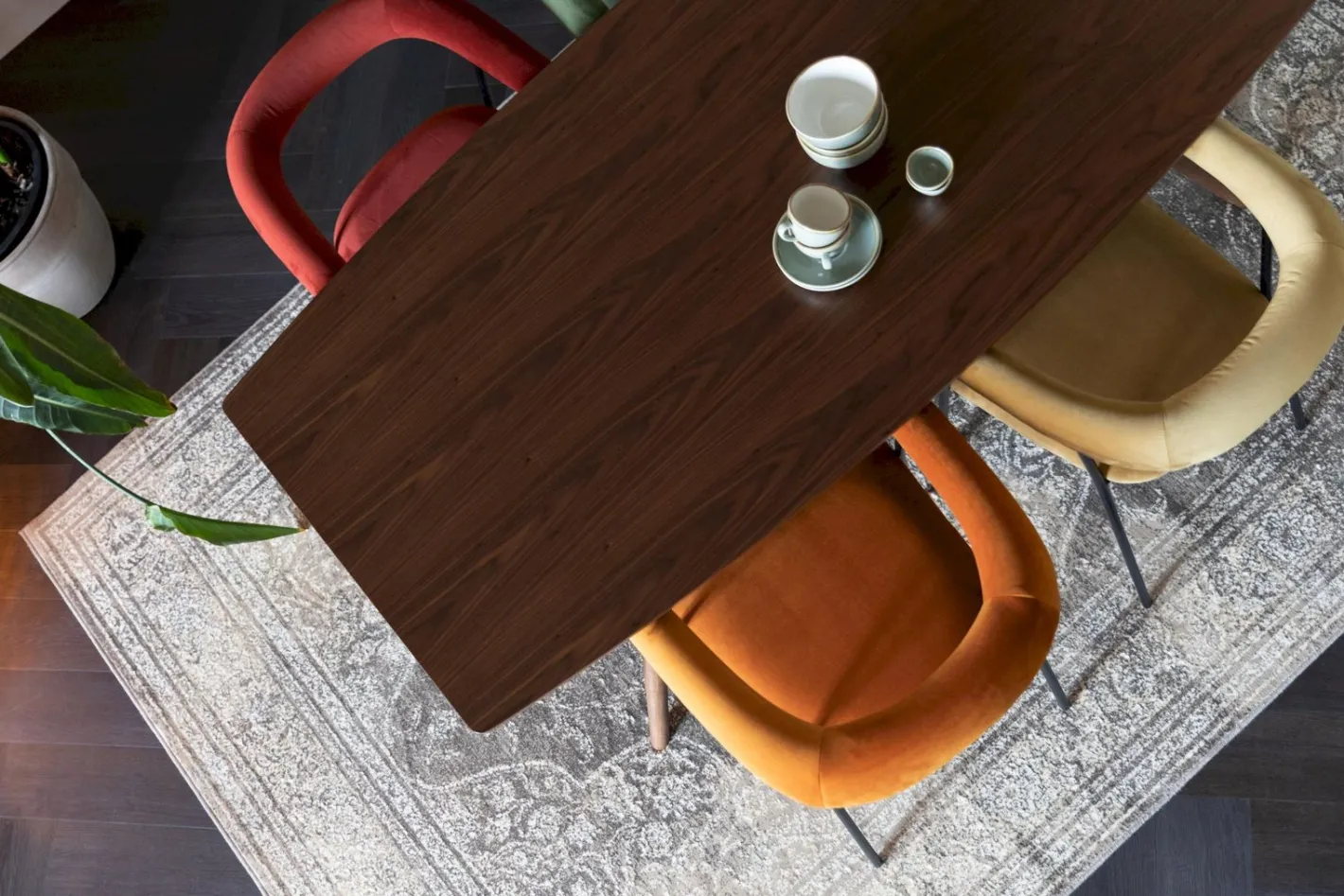 Best Dutchbone Malaya Eetkamertafel Brown