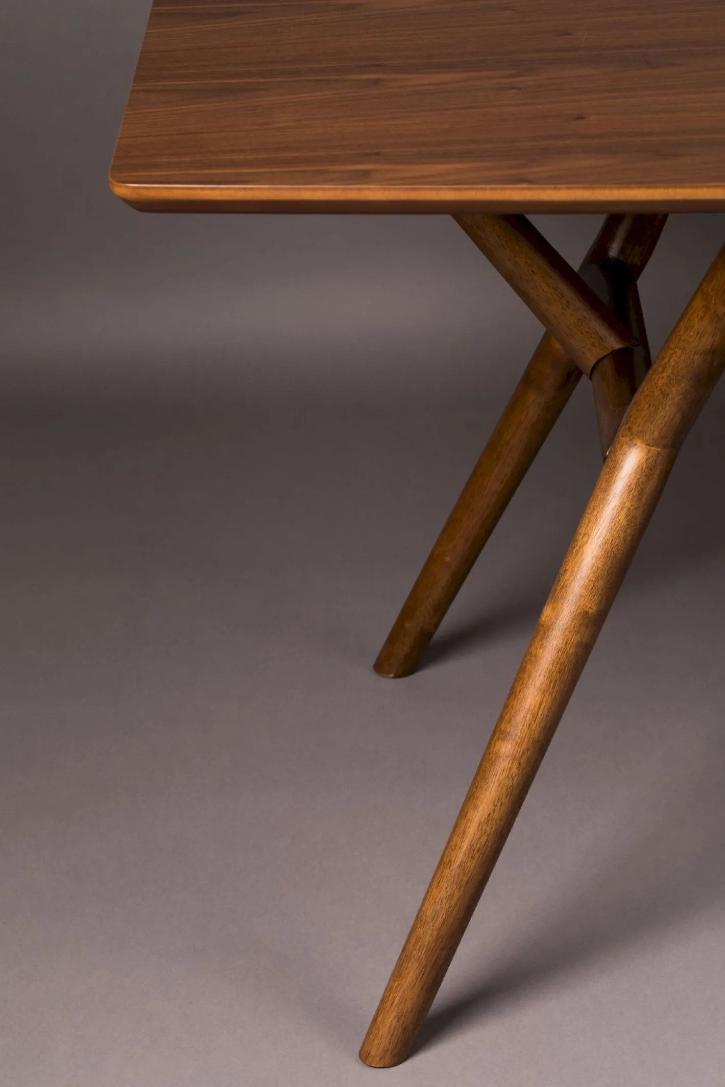 Best Dutchbone Malaya Eetkamertafel Brown