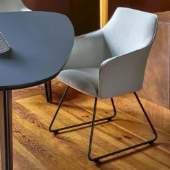 Leolux Mara Eetkamerstoel Blauw