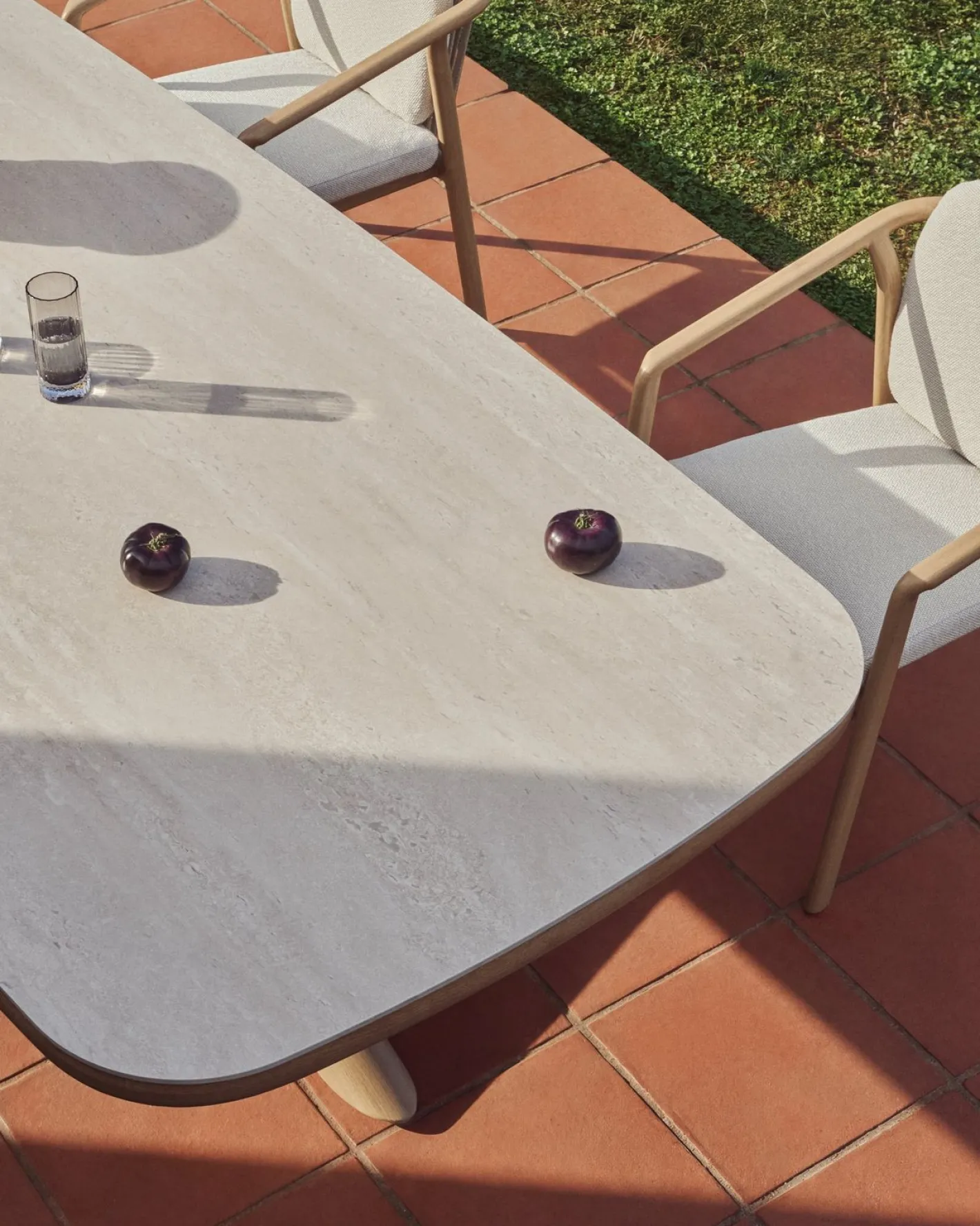 Online Kave Home Mirtia Tuintafel Ecru