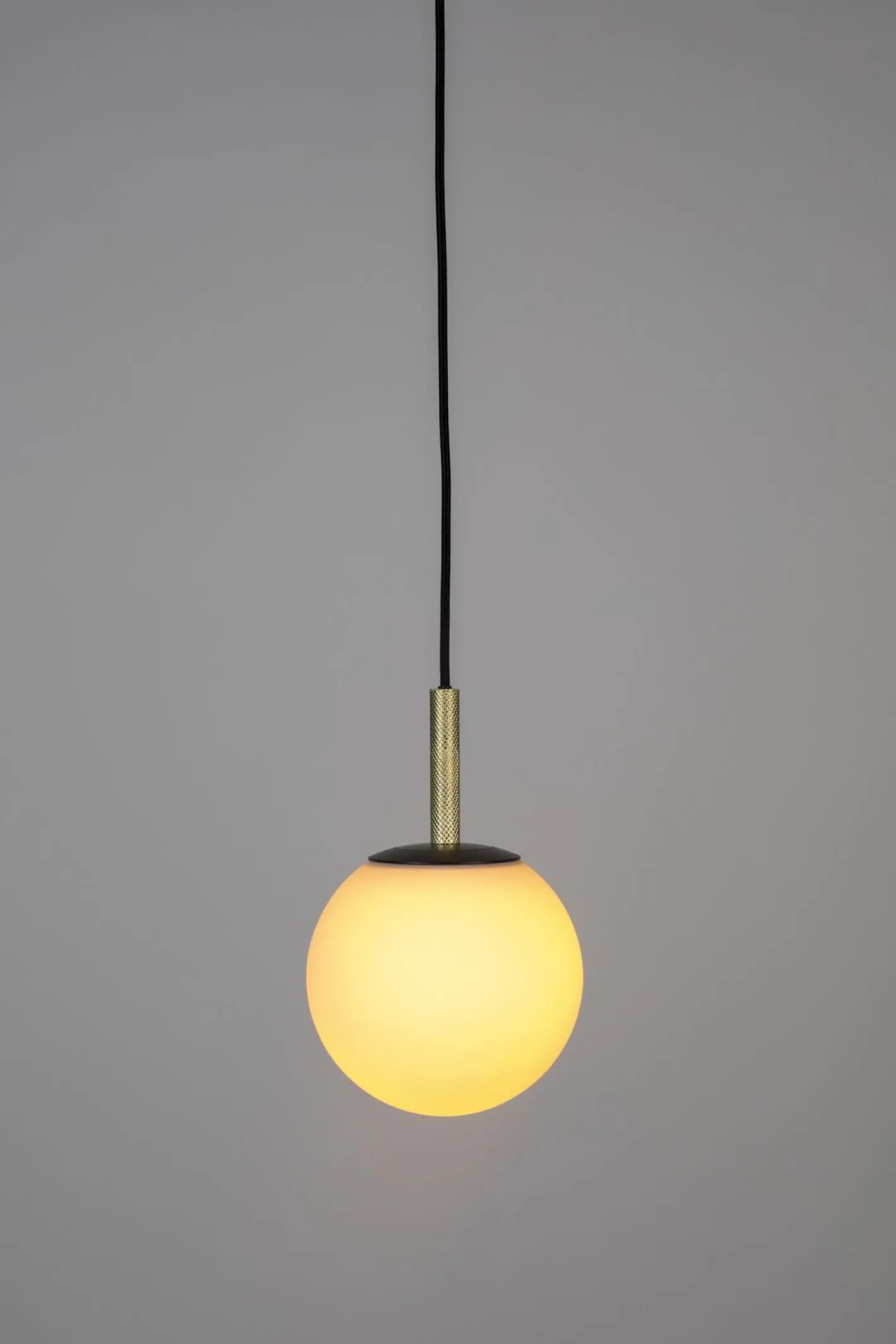 Online Zuiver Orion Hanglamp Opal, Brass, Black