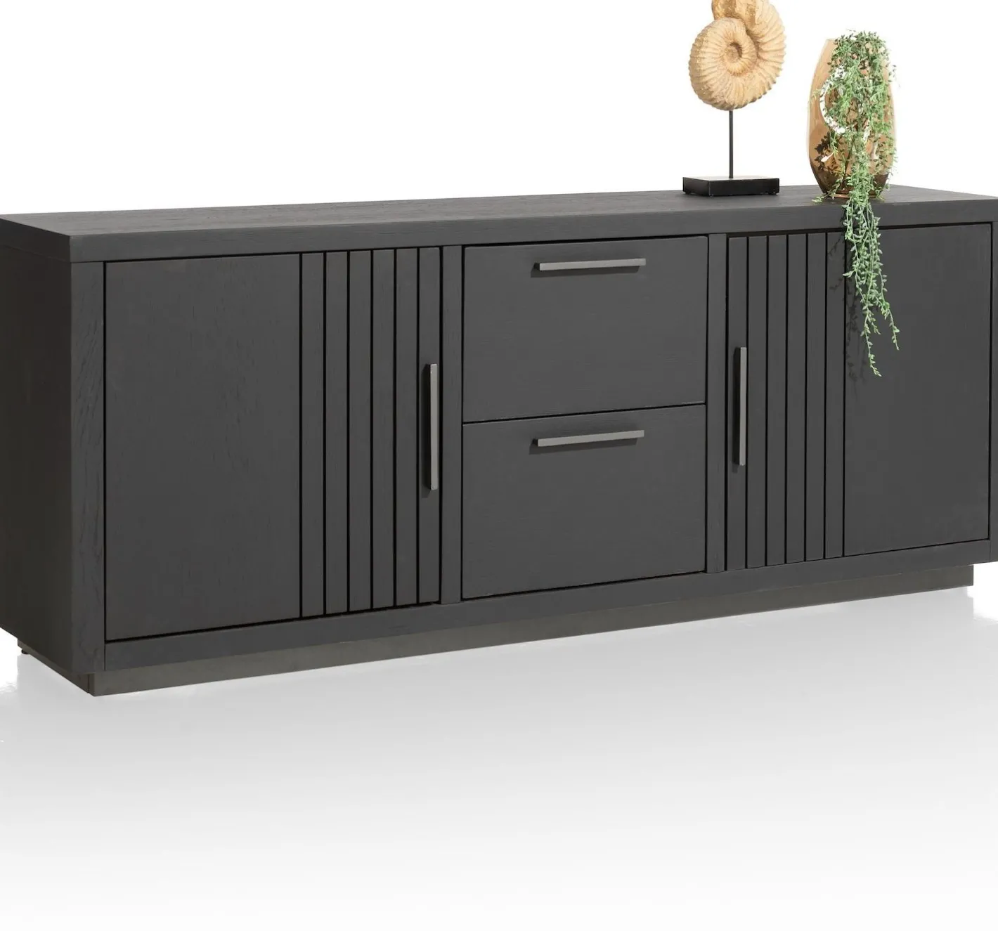 Hot Henders en Hazel Pavie Dressoir Castle Black