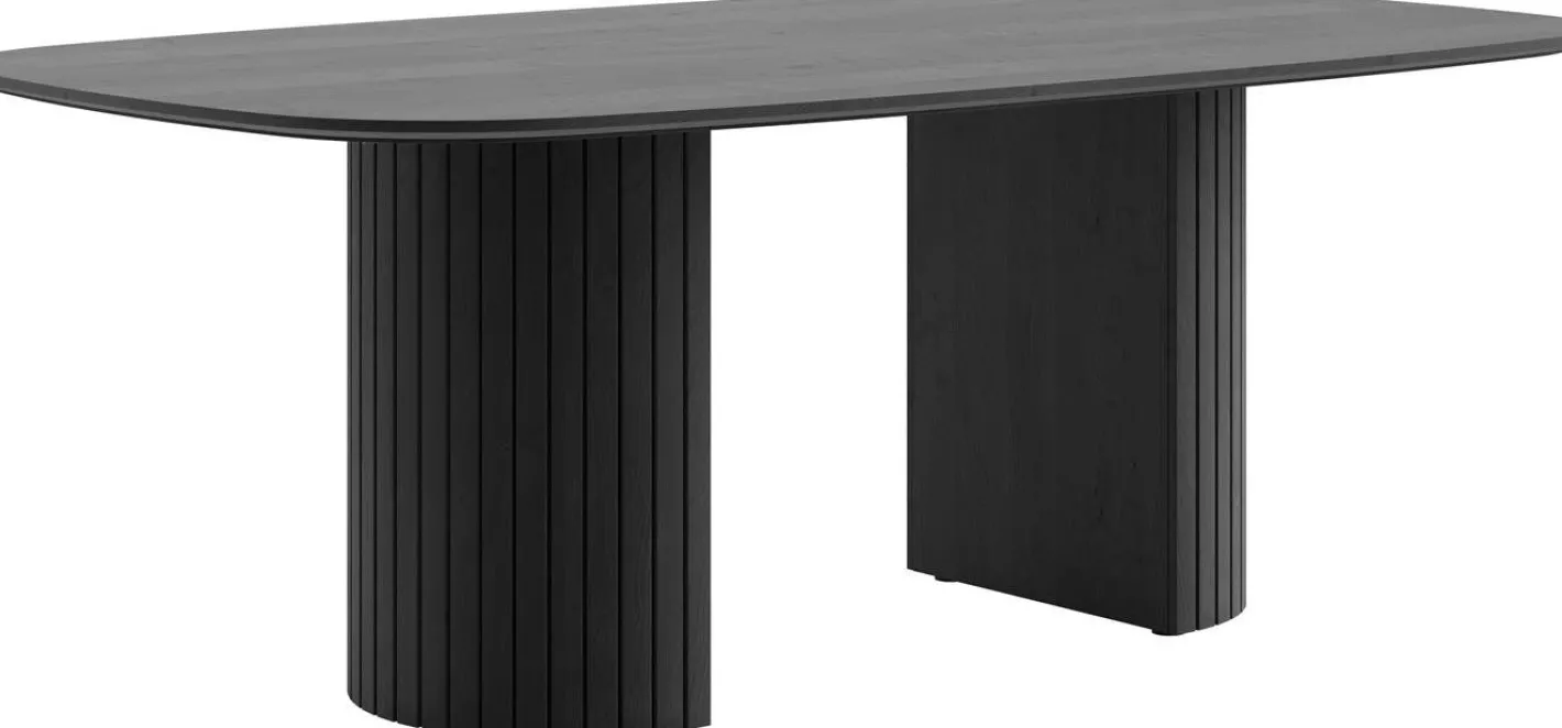 Hot Henders en Hazel Pavie Eettafel Castle Black
