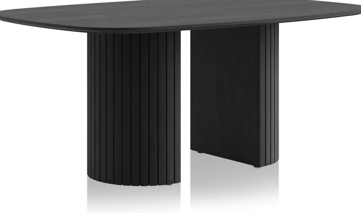 Hot Henders en Hazel Pavie Eettafel Castle Black