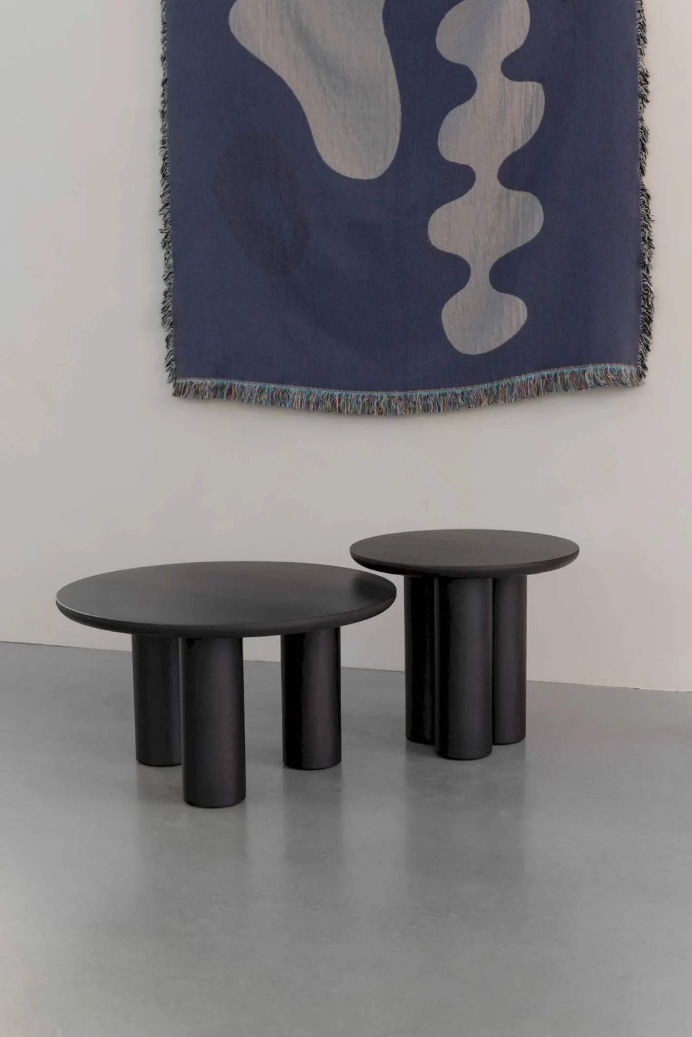 Sale Studio HENK Pillar Rond Salontafel Gerookt Gebeitst