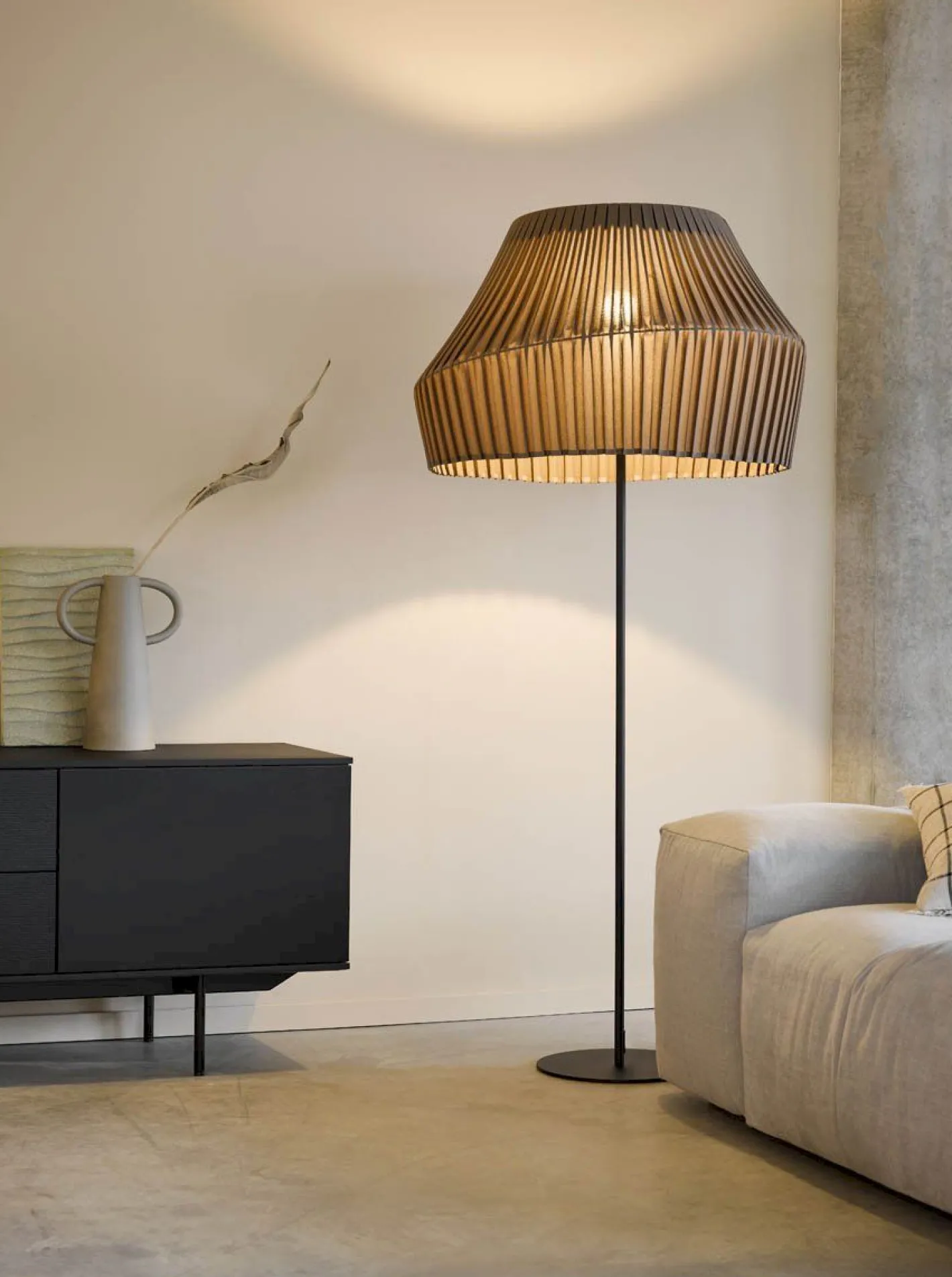 Online Hollands Licht Pleat 75 Vloerlamp Sand Taupe