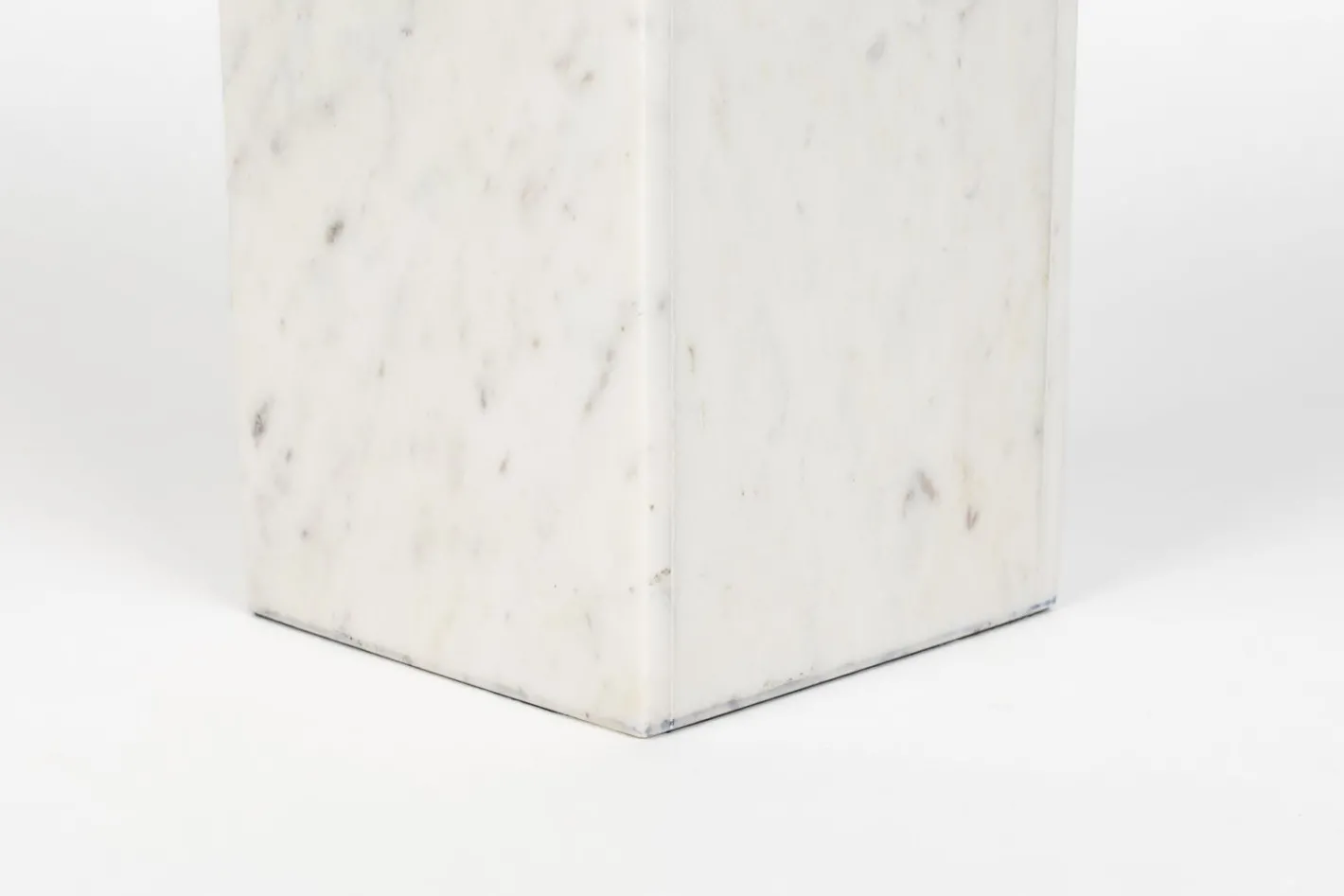 Zuiver Pride Bijzettafel Wit