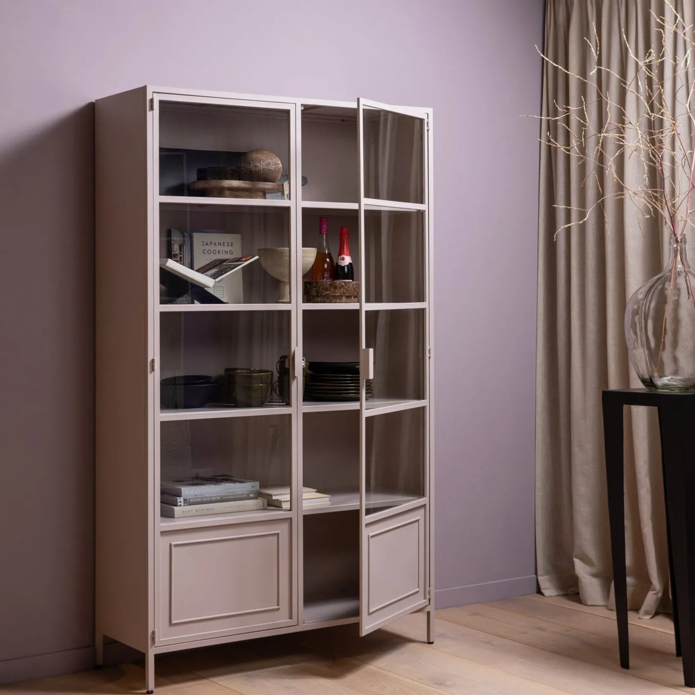 WOOOD Ronja Vitrinekast Soft Pink