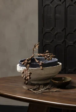 New WOOOD Roundly Eettafel Walnut