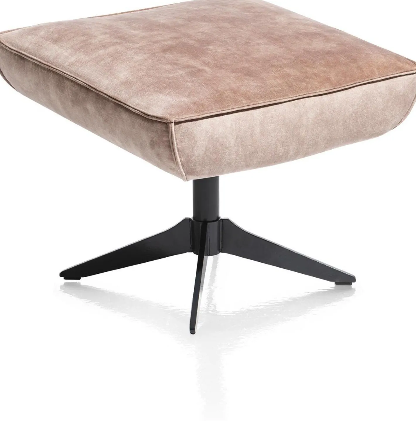 Hot Henders en Hazel Salerno Hocker Camel
