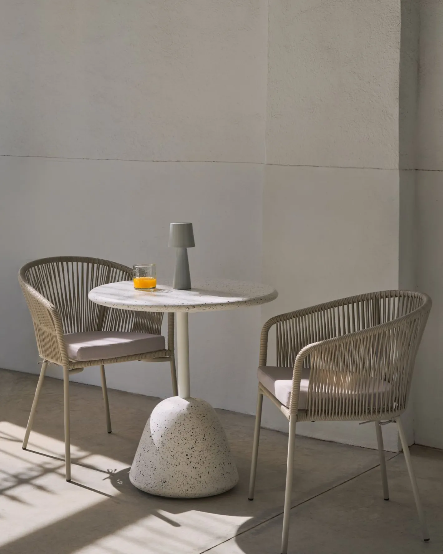 Online Kave Home Saura Tuintafel Wit