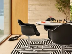 Sale Vitra Segmented Eettafel Bruin