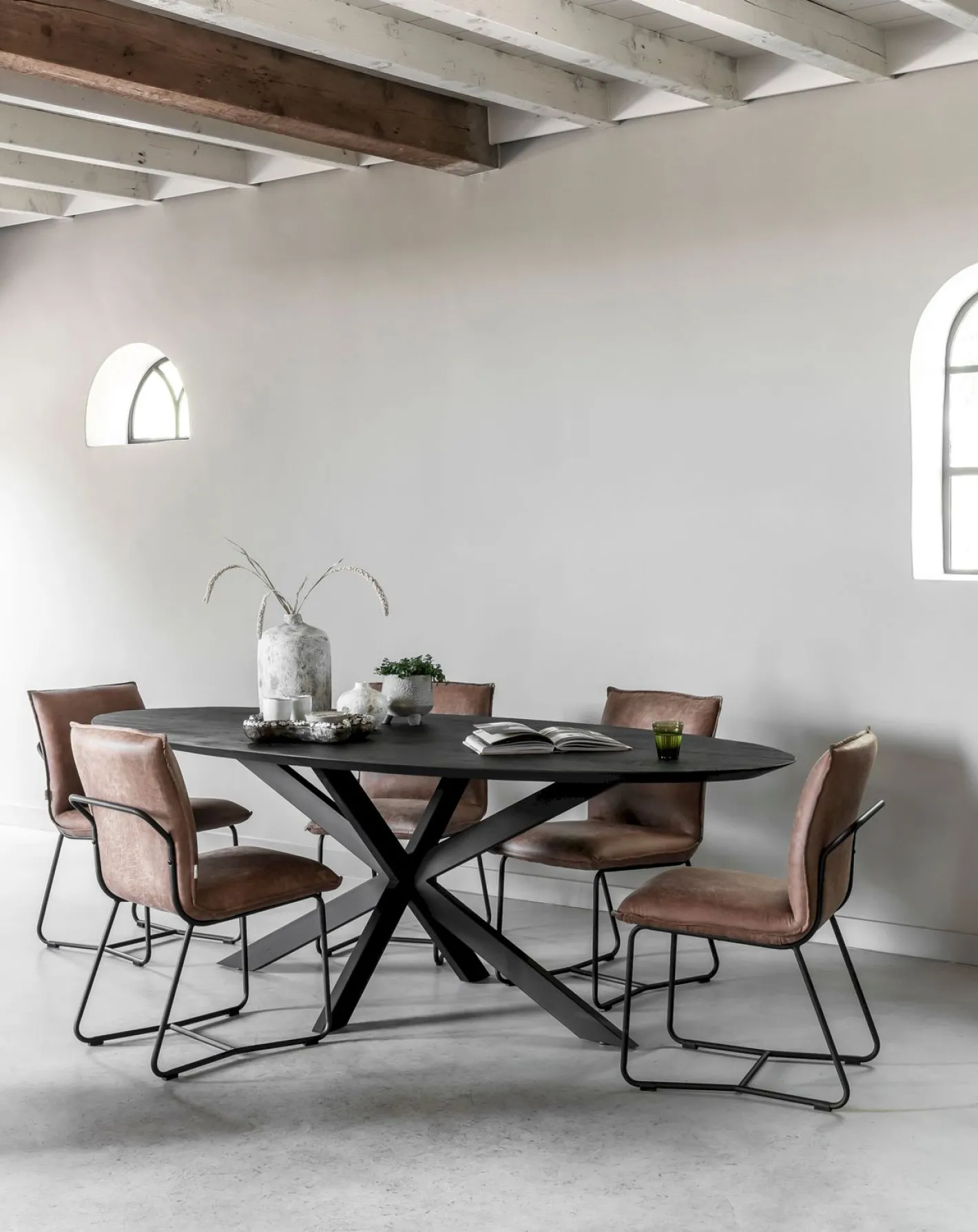Sale DTP Home Shape Ovaal Eettafel Zwart