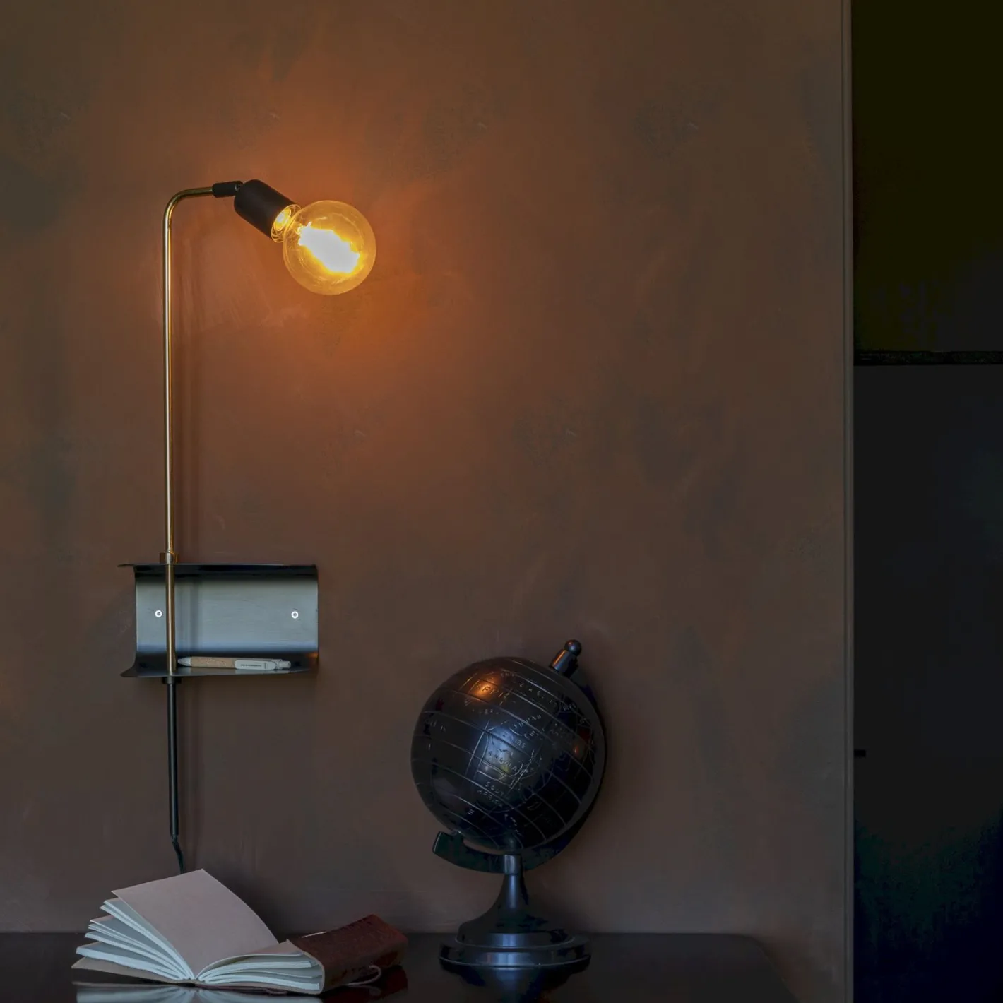 Online Dutchbone Shaw Wandlamp Black