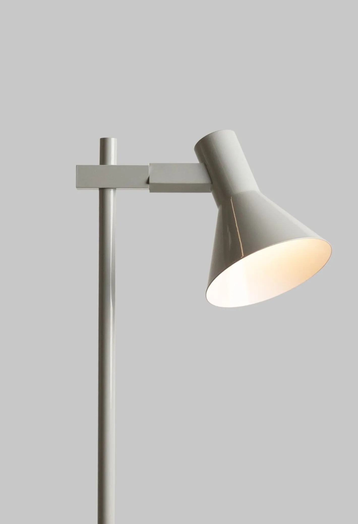 Discount It's about RoMi Stavanger Tafellamp Light Grey