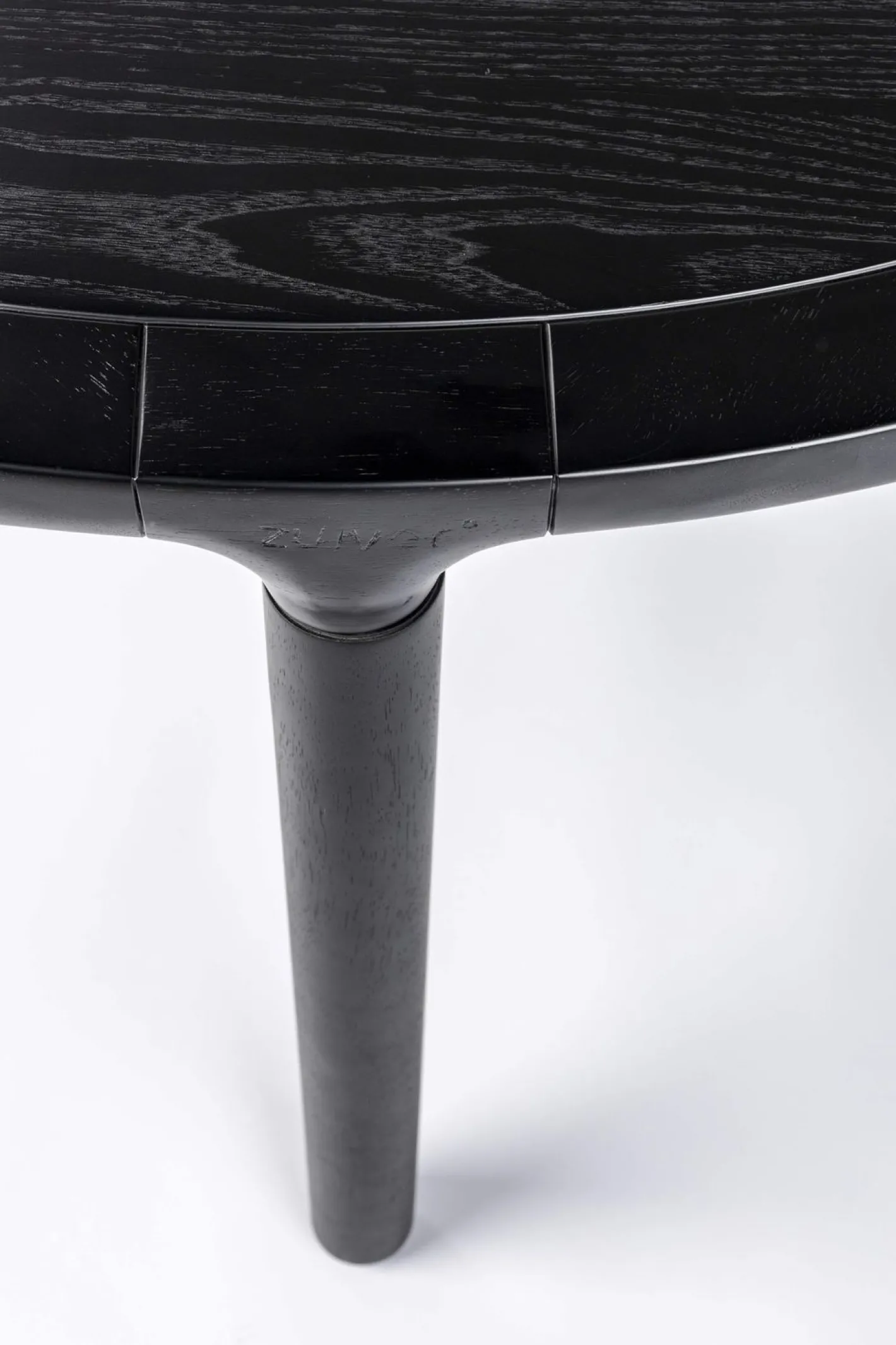 Zuiver Storm Rond Eettafel Zwart