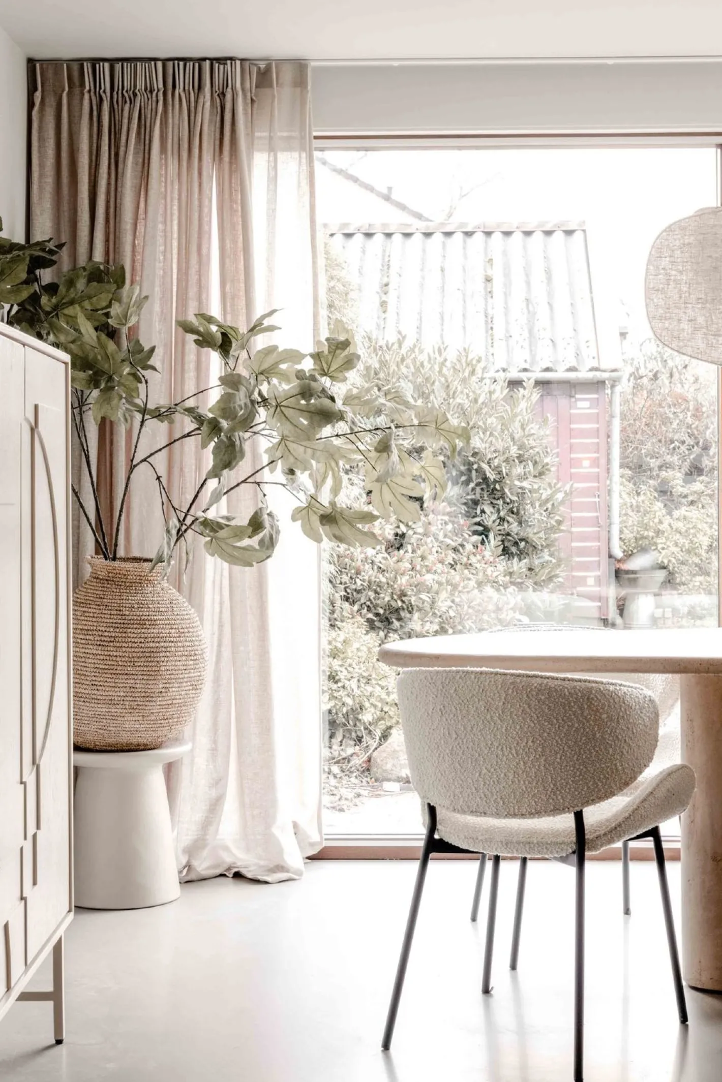 Discount Eleonora Tess Eetkamerstoel Beige