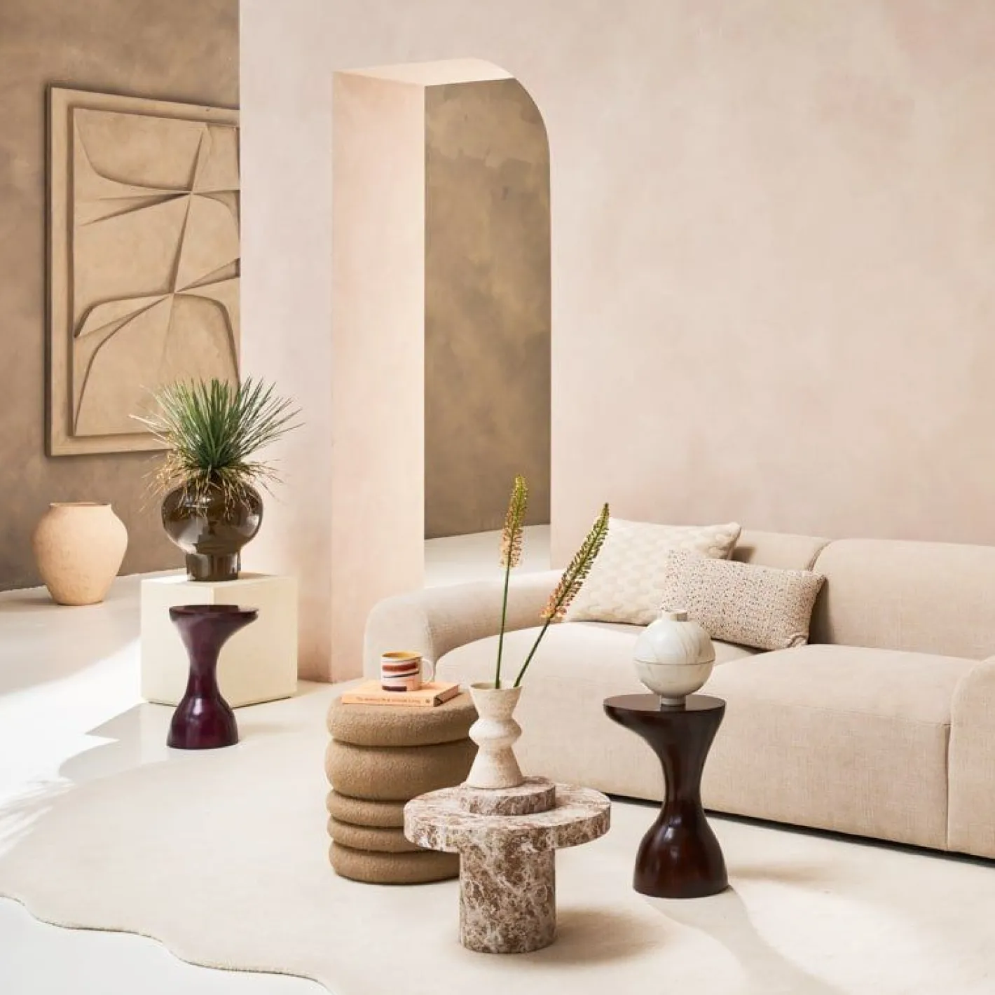 Hot Urban Nature Culture Vina Bijzettafel Walnut