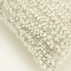 Online By Boo Vista Sierkussen Off White