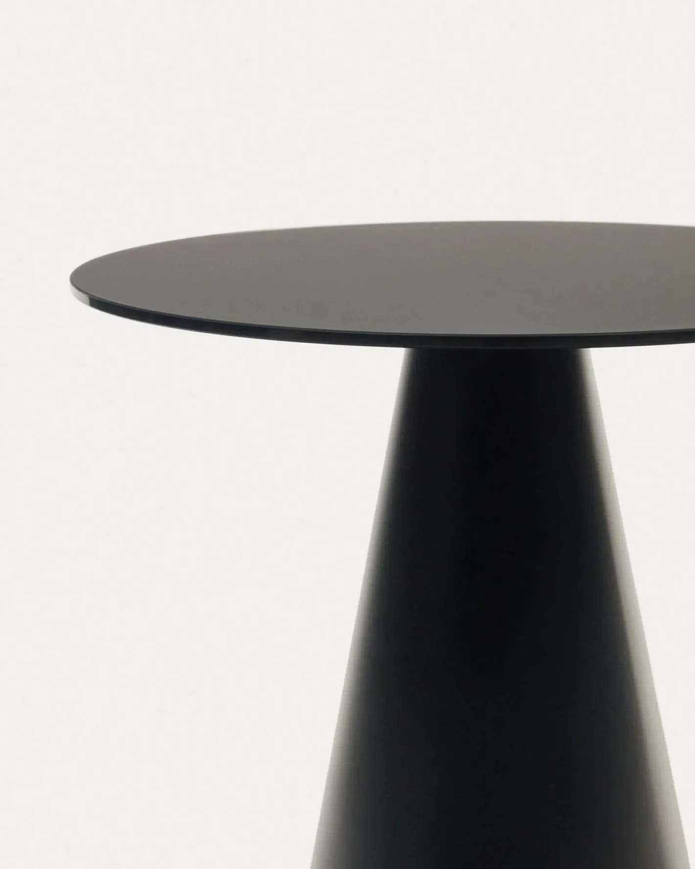 Discount Kave Home Wilshire M Bijzettafel Zwart